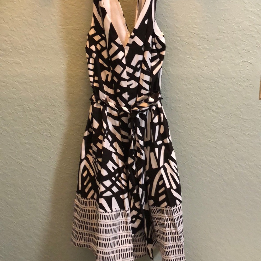 Cute mid dress large fit, tie waist